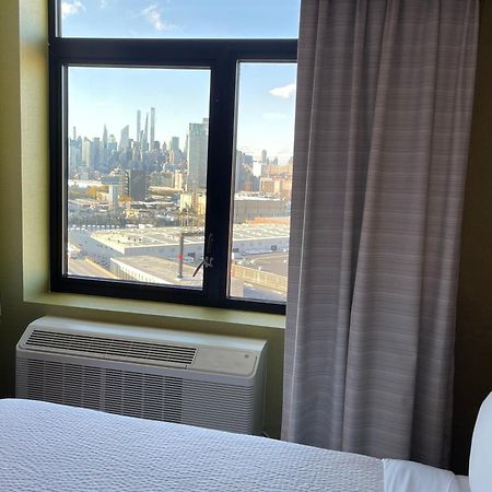 Holiday Inn Express Long Island City E - New York By Ihg エクステリア 写真