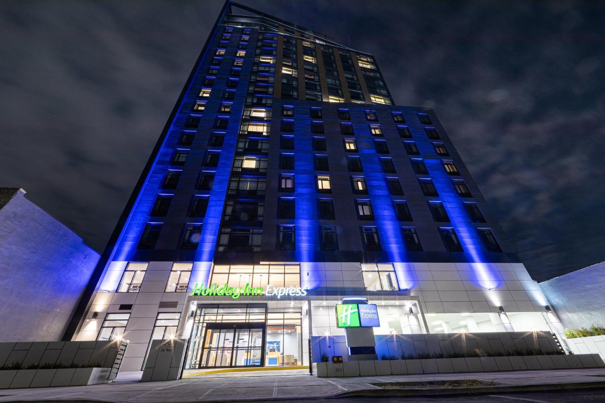Holiday Inn Express Long Island City E - New York By Ihg エクステリア 写真