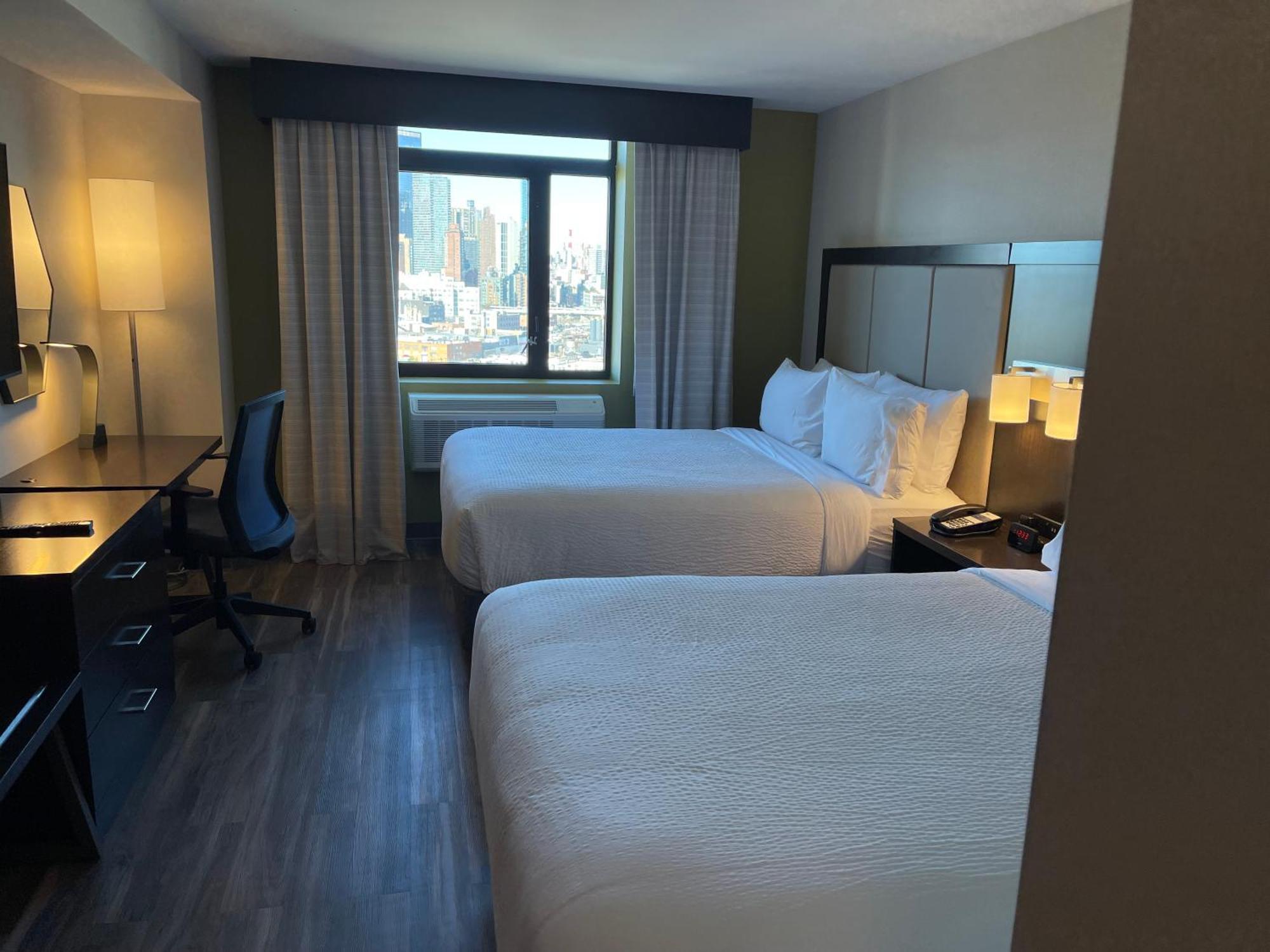 Holiday Inn Express Long Island City E - New York By Ihg エクステリア 写真