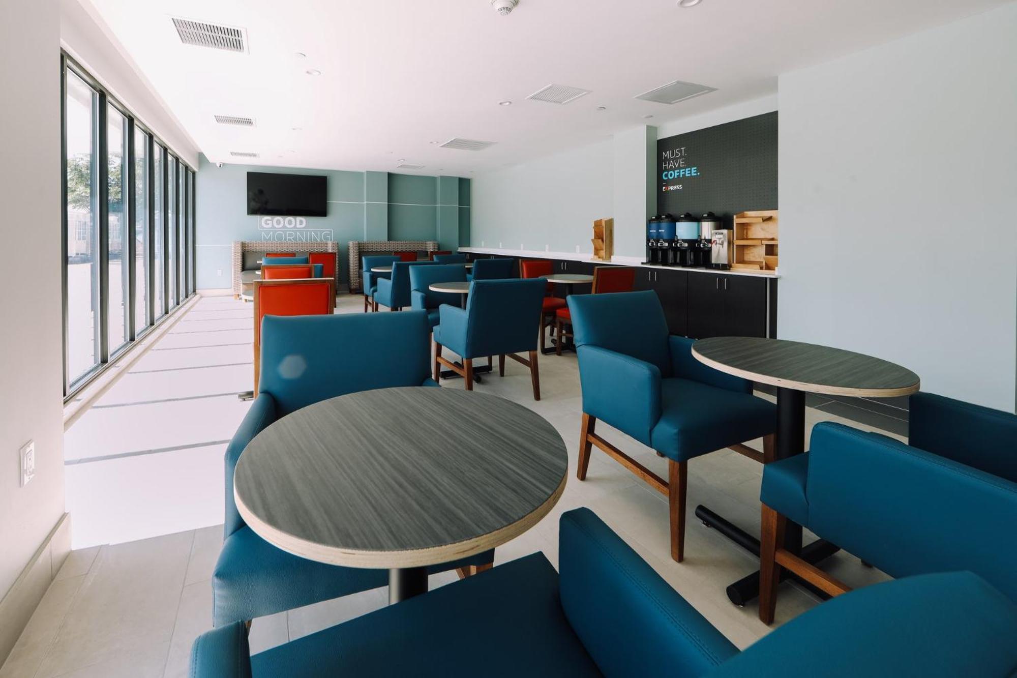 Holiday Inn Express Long Island City E - New York By Ihg エクステリア 写真