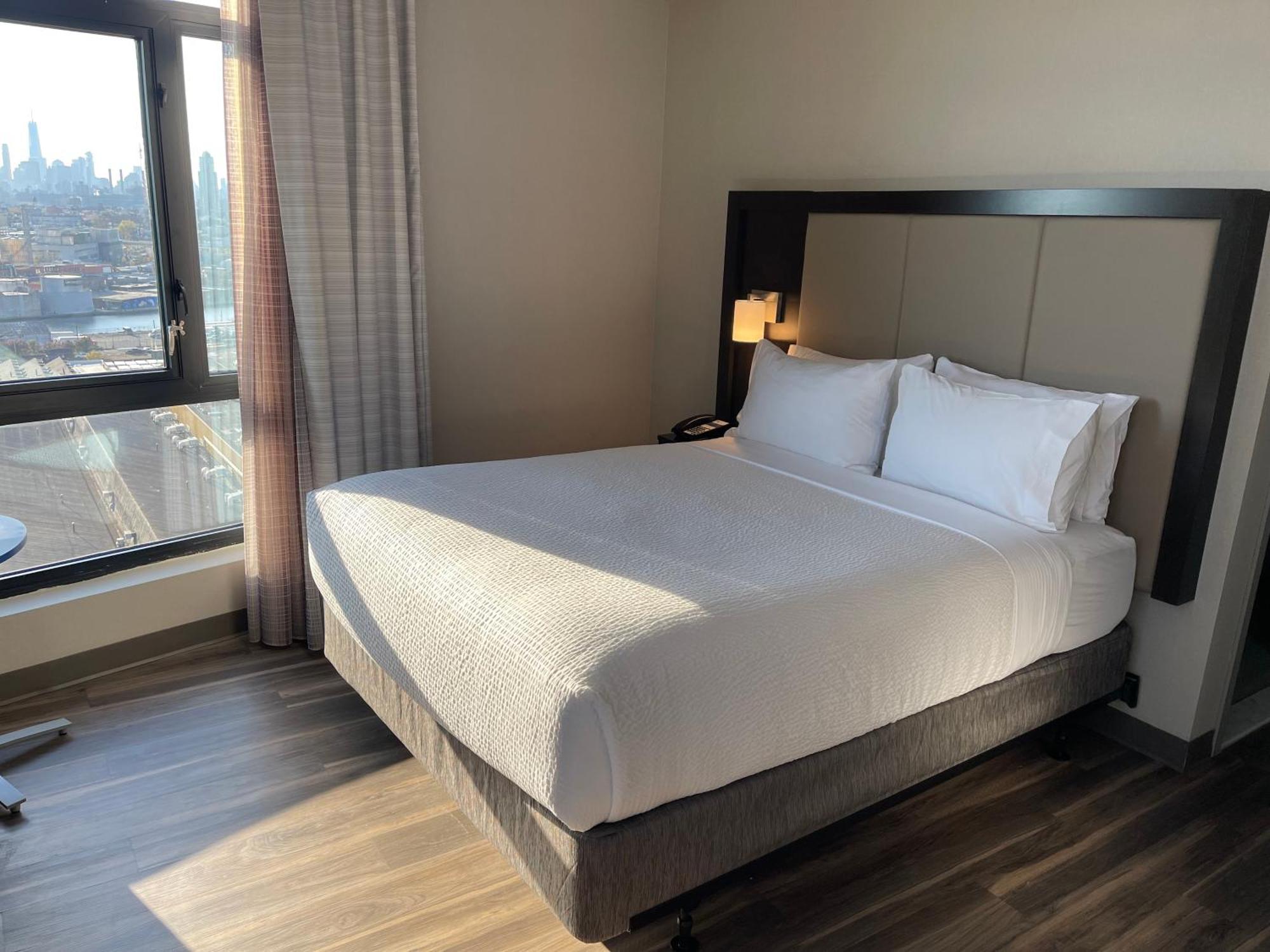 Holiday Inn Express Long Island City E - New York By Ihg エクステリア 写真
